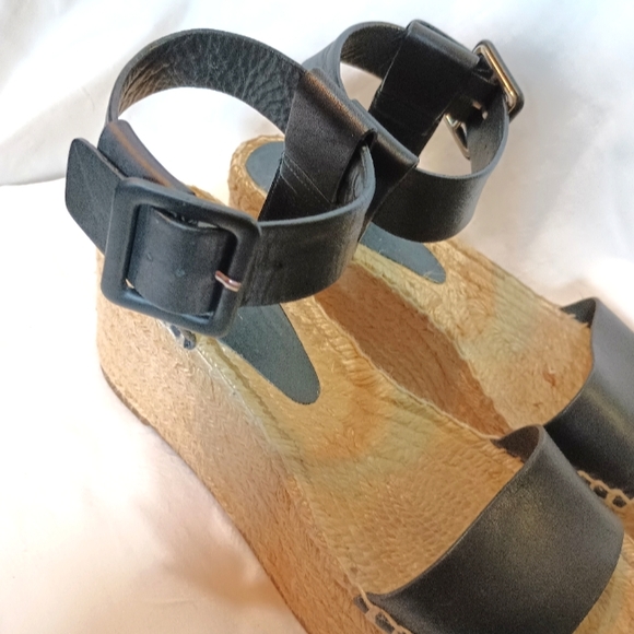 Vince Black Leather Ankle Strap Platform Womens Espadrilles. Size 7M